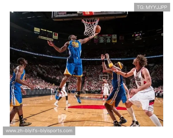 那不勒斯欧冠攻防解析：雄鹰展翅的战术布局与关键人物分析